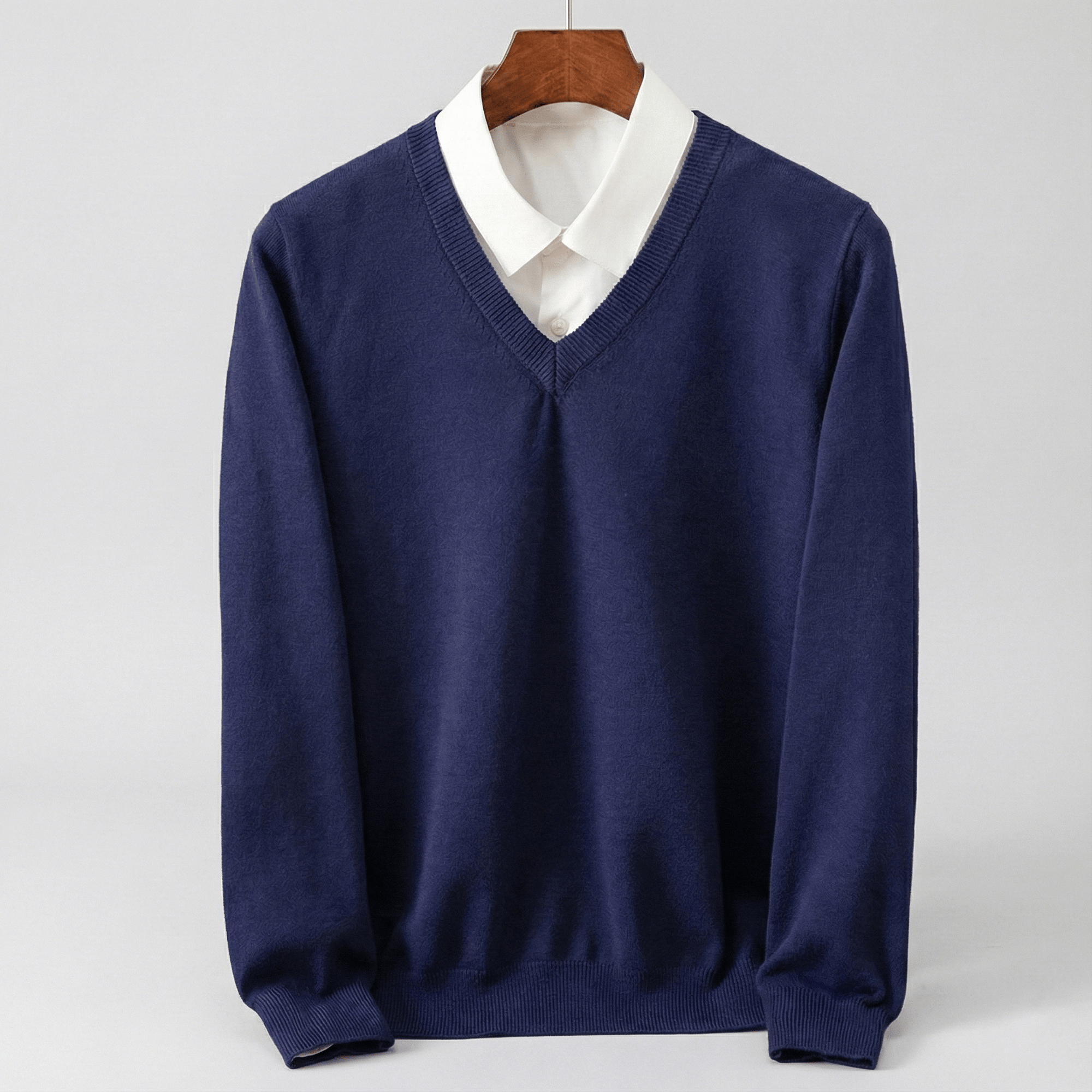 Old Money Heritage Cashmere V - Neck - We Are Old Money 9B1AA34DCAB14CFFA702A994B9EAF56D